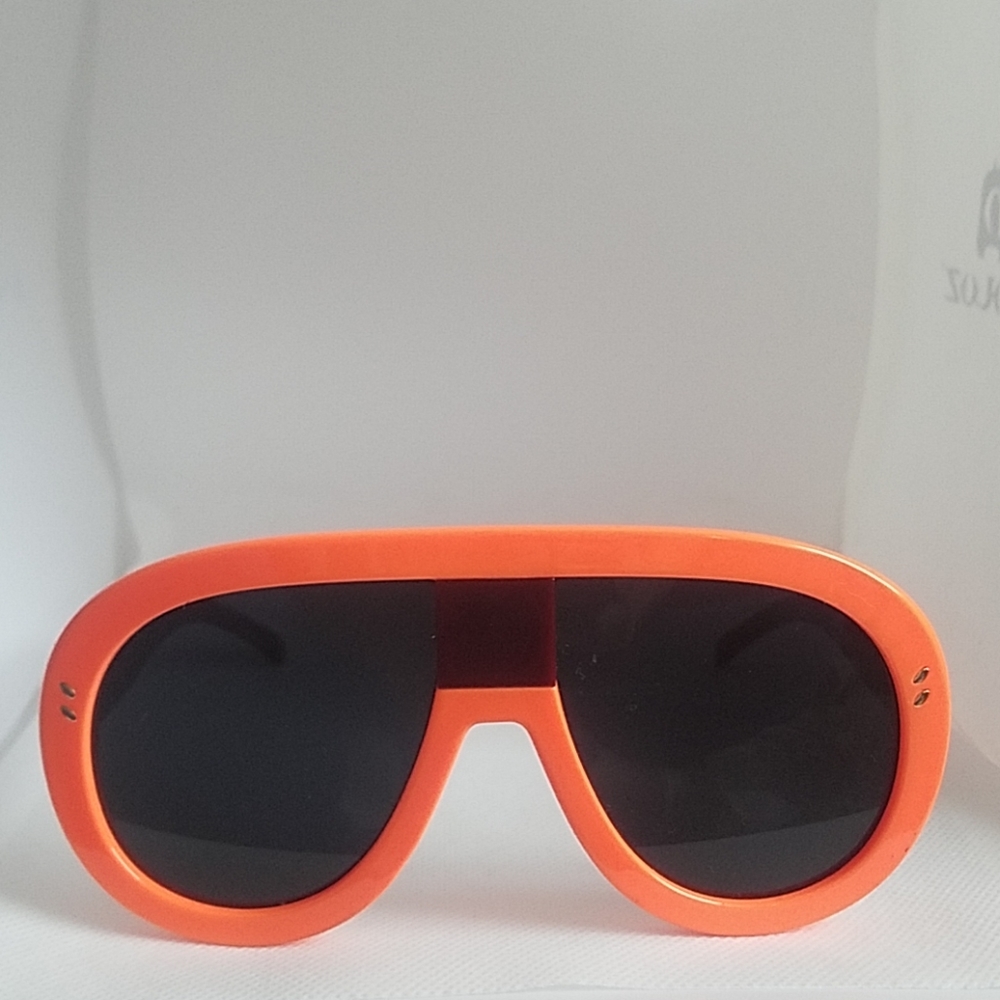 COPY - Women orange and black oversized sunglasses